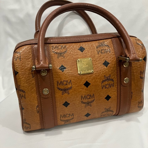 MCM - Picture 1 of 12